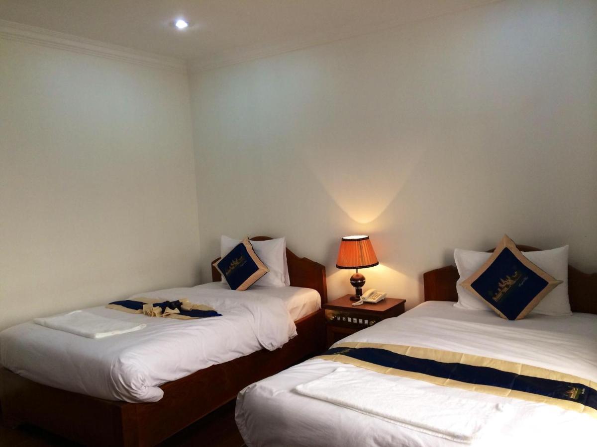 Emerald Bb Battambang Hotel Екстер'єр фото