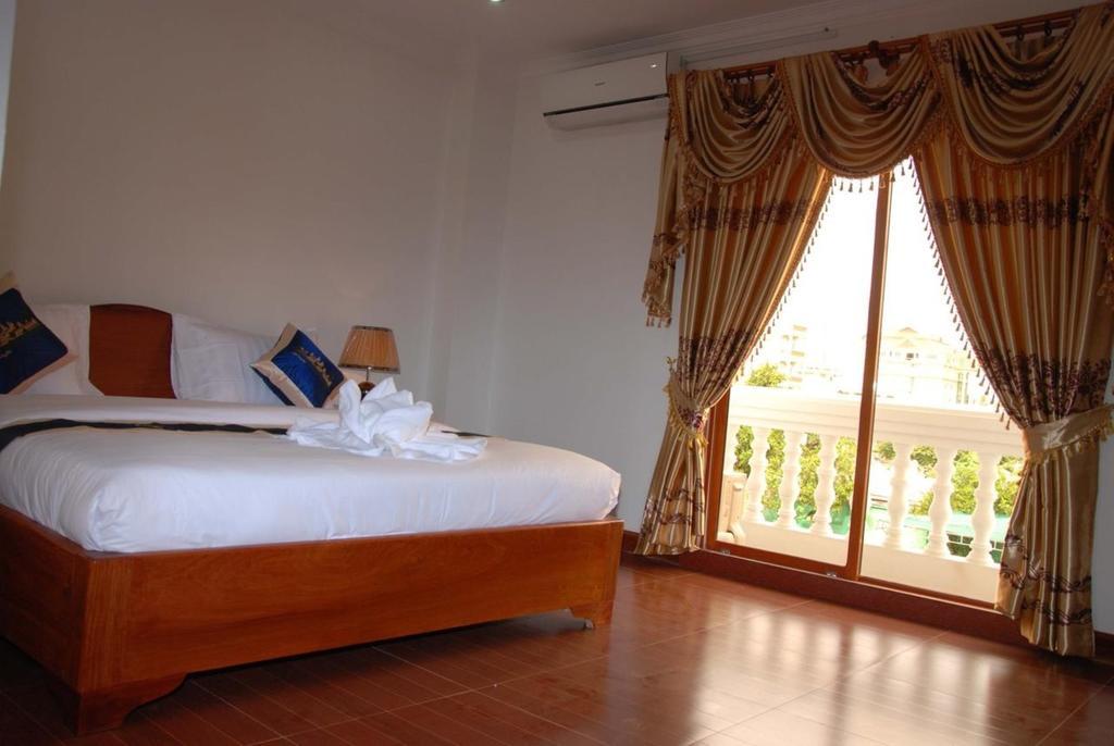 Emerald Bb Battambang Hotel Екстер'єр фото