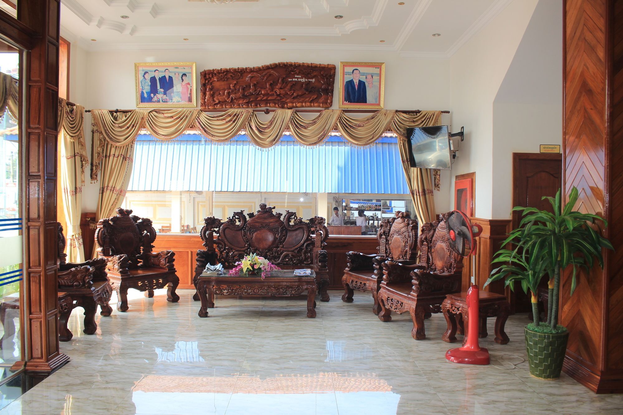 Emerald Bb Battambang Hotel Екстер'єр фото