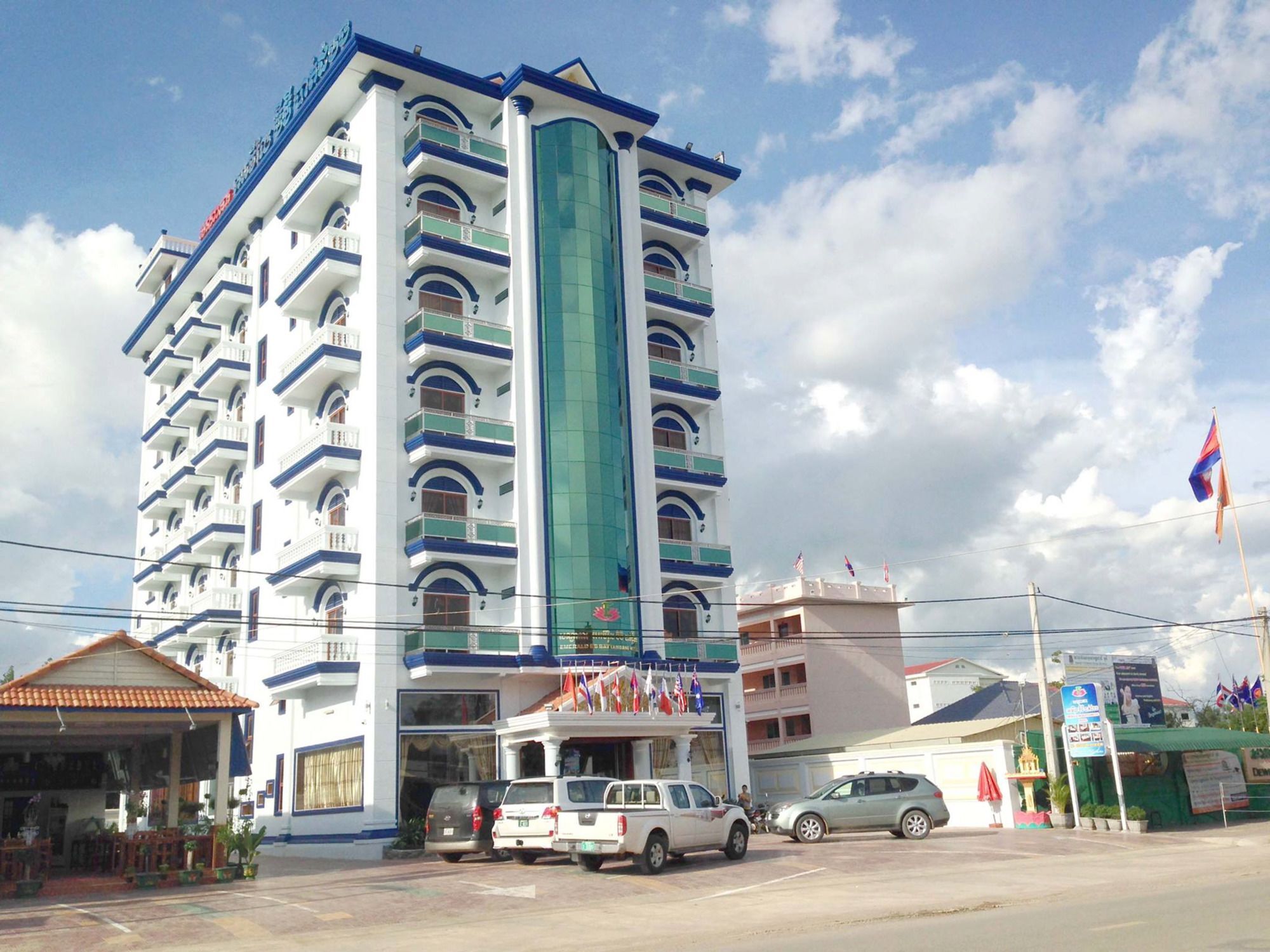 Emerald Bb Battambang Hotel Екстер'єр фото